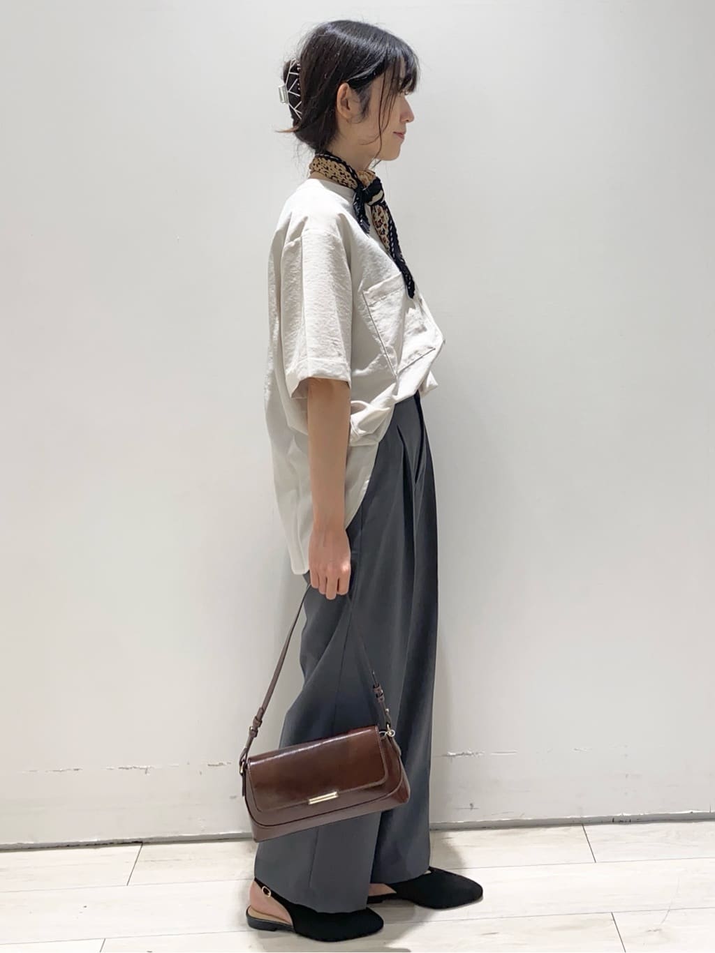 shikaさんの「THE SHOP TK｜ダブルポケット5分袖シャツ/体型カバー／洗濯機OK」を使ったコーディネート