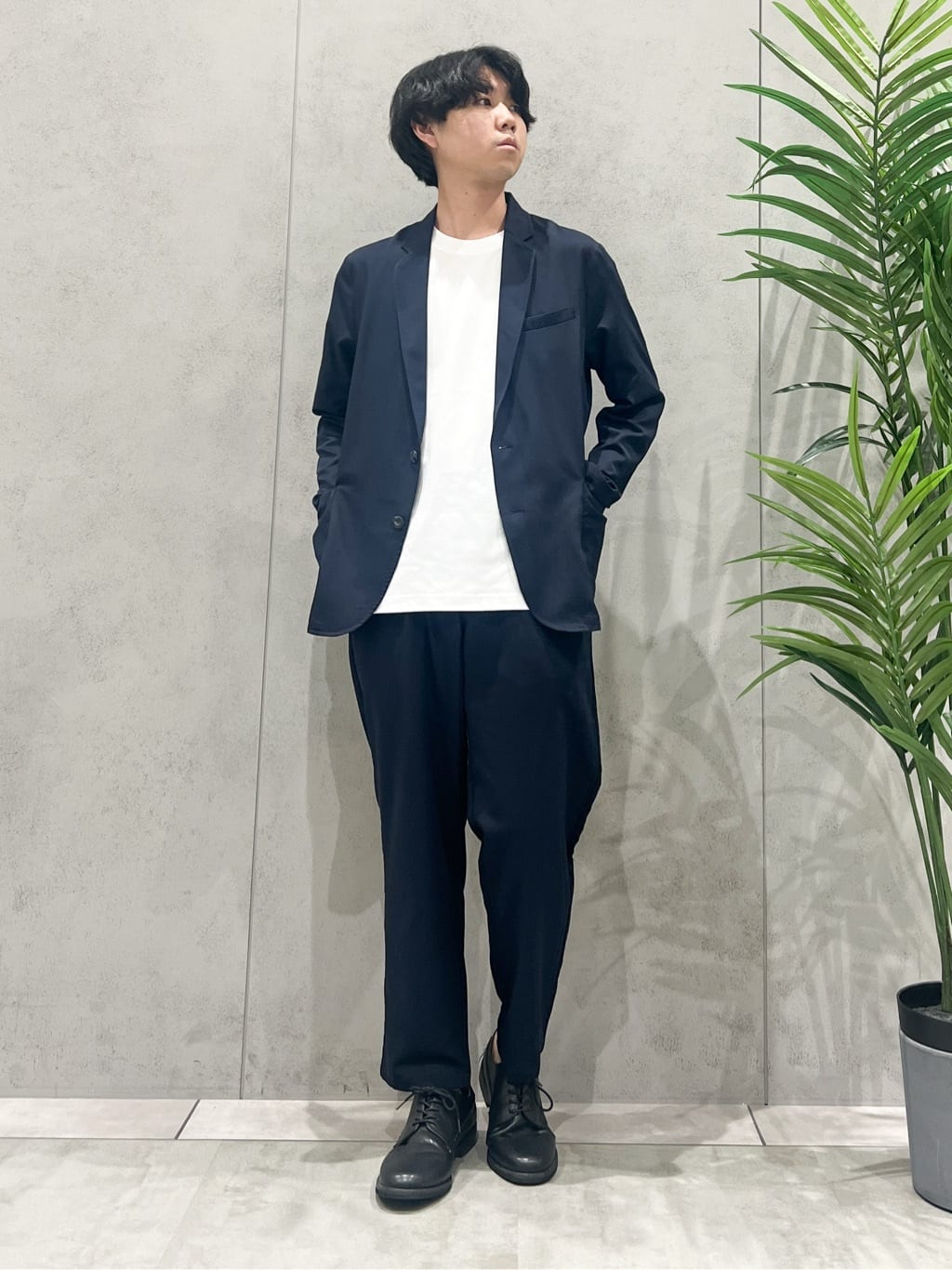 SHI-MAさんの「THE SHOP TK｜スムースファイバーリラックスジャケット 【セットアップ可／UVカット／イージーケア／洗濯機OK】」を使ったコーディネート