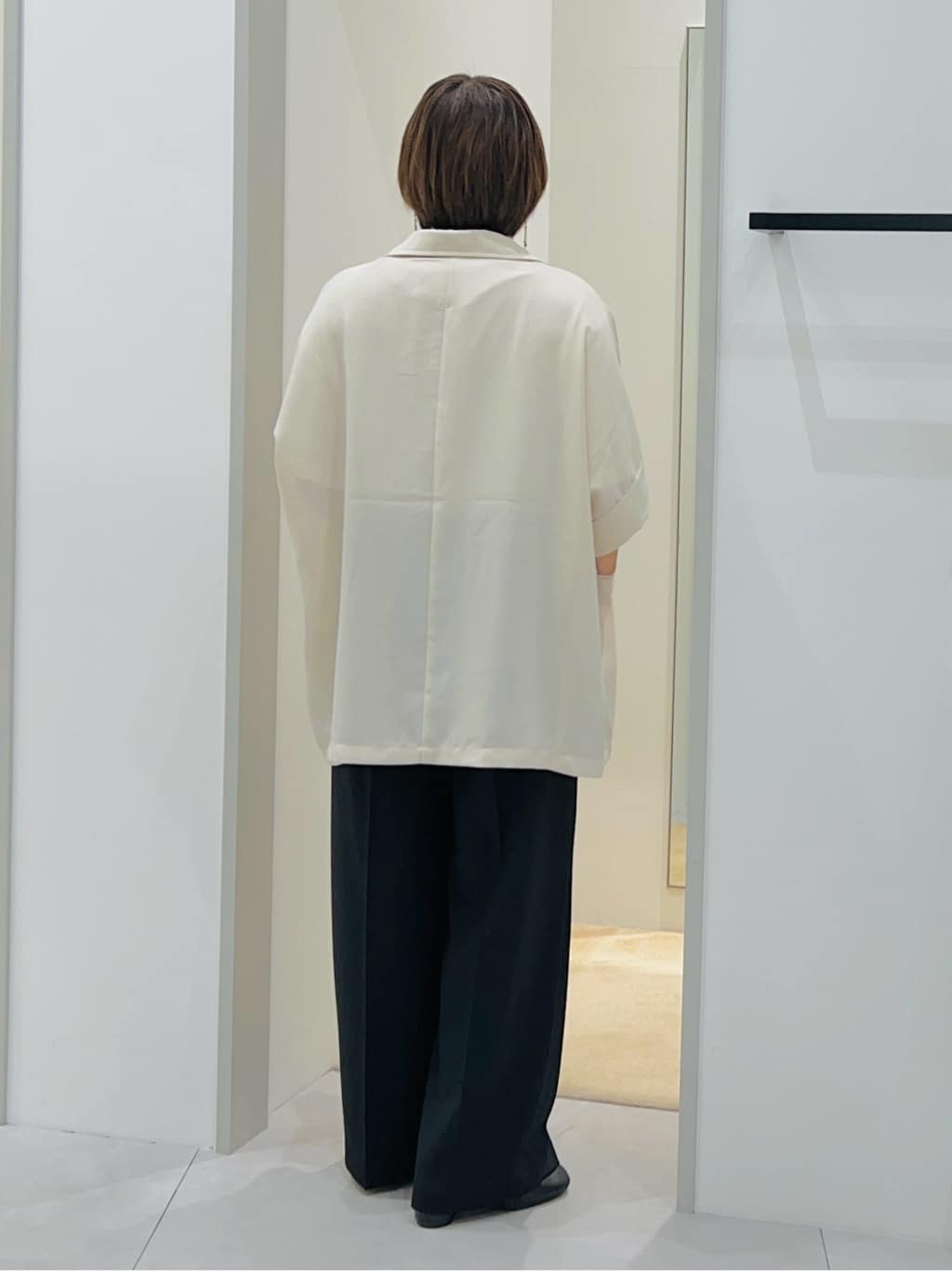 タナさんの「THE SHOP TK｜ドルマン半袖ジャケット【洗える】」を使ったコーディネート