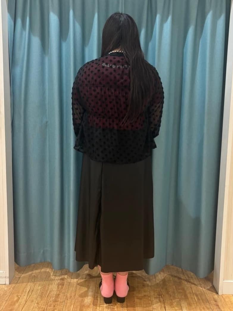 うりさんの「SHOO･LA･RUE｜【HELLO KITTYコラボ】【SHOO ICE／汗染み軽減／UVカット】コンパクトTシャツ」を使ったコーディネート