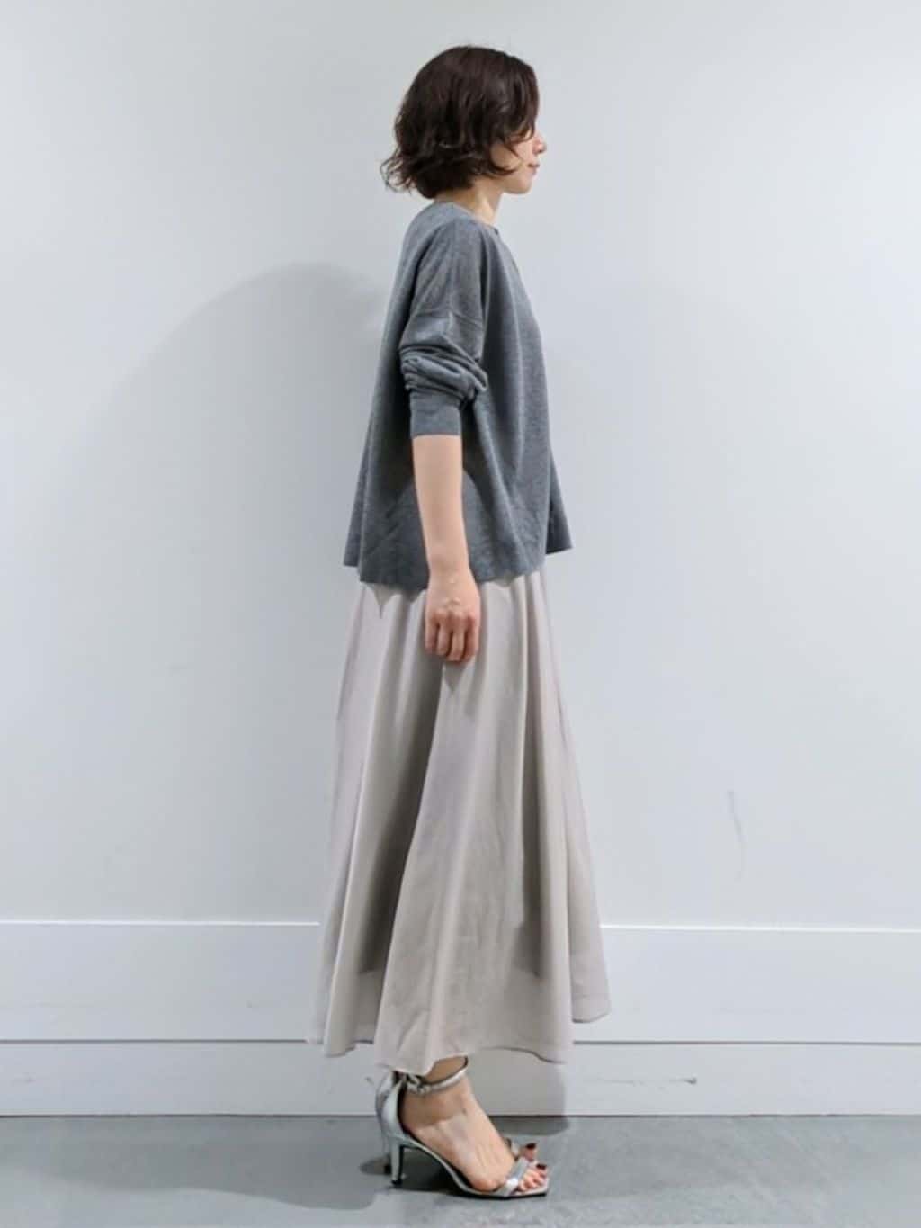 ミズタさんの「UNTITLED｜【アンサンブル可/洗える】シアーノースリーブ プルオーバー」を使ったコーディネート