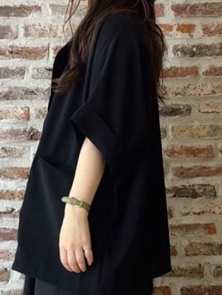 tokiさんの「THE SHOP TK｜ドルマン半袖ジャケット【洗える】」を使ったコーディネート