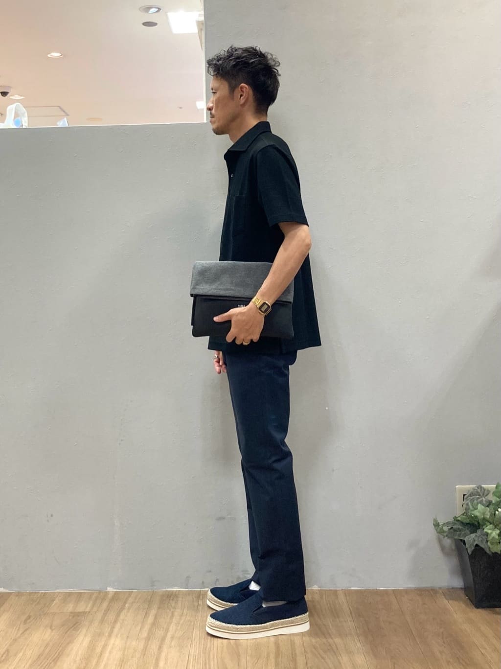 シュンさんの「TAKEO KIKUCHI｜【抗菌防臭／9色5サイズ展開】ハニカムメランジ ポロシャツ」を使ったコーディネート