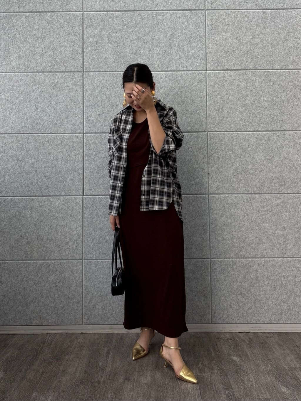 ayanoさんの「INDIVI｜オンブレチェックシャツ」を使ったコーディネート