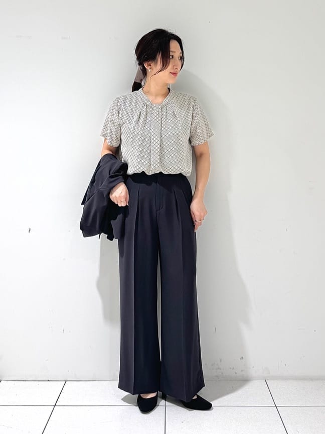 そんさんの「INDIVI｜【軽く羽織れる！】ダブルジャケット」を使ったコーディネート