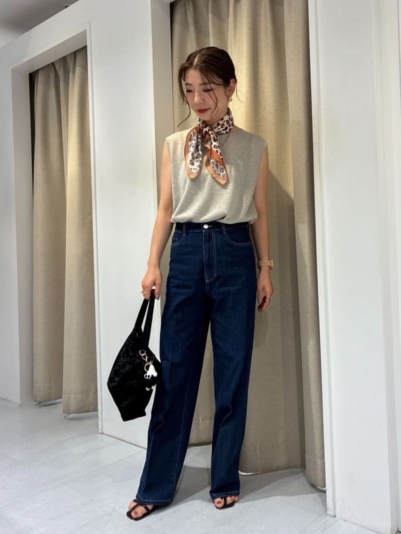 Rinさんの「UNTITLED｜【アンサンブル可/洗える】シアーノースリーブ プルオーバー」を使ったコーディネート