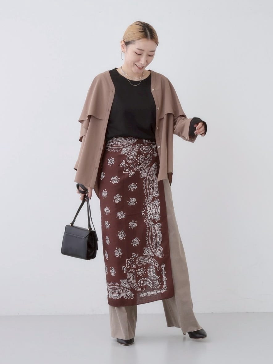 kotakiさんの「INDIVI｜【羽織りとしても活躍！】ケープカラーブラウス」を使ったコーディネート