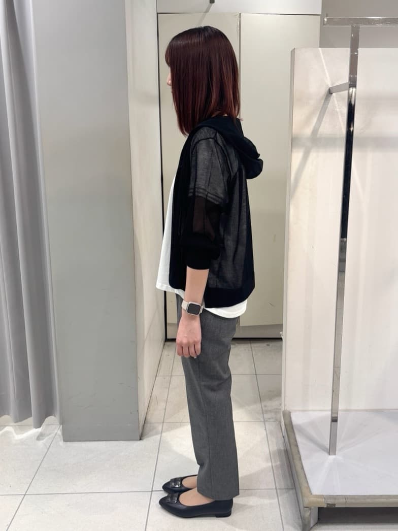 yuiさんの「Reflect｜【インナーにおすすめ◎】シアーネックデザインプルオーバー」を使ったコーディネート
