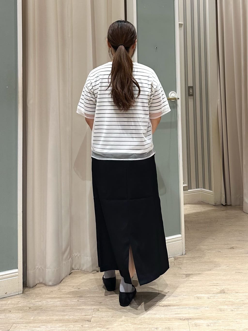 Ririさんの「grove｜ラフだけどおしゃれ　チュールレイヤードTシャツ」を使ったコーディネート