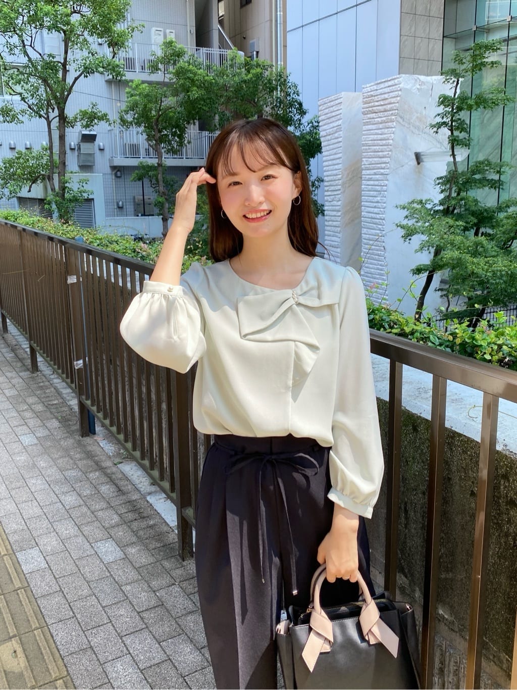 みさかさんの「index｜ストレッチ2タックワイドパンツ【洗濯機洗い可／接触冷感／吸水速乾】」を使ったコーディネート