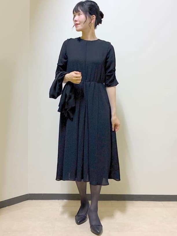  beni_gingerさんの「Reflect｜【吸水速乾／防しわ】シルキープリーツワンピース」を使ったコーディネート