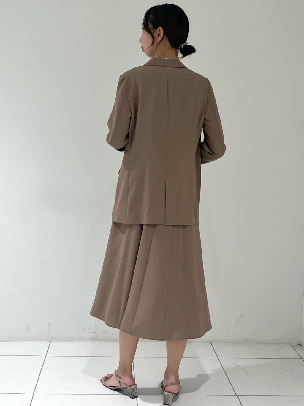 shioriさんの「INDIVI｜【軽く羽織れる！】ダブルジャケット」を使ったコーディネート