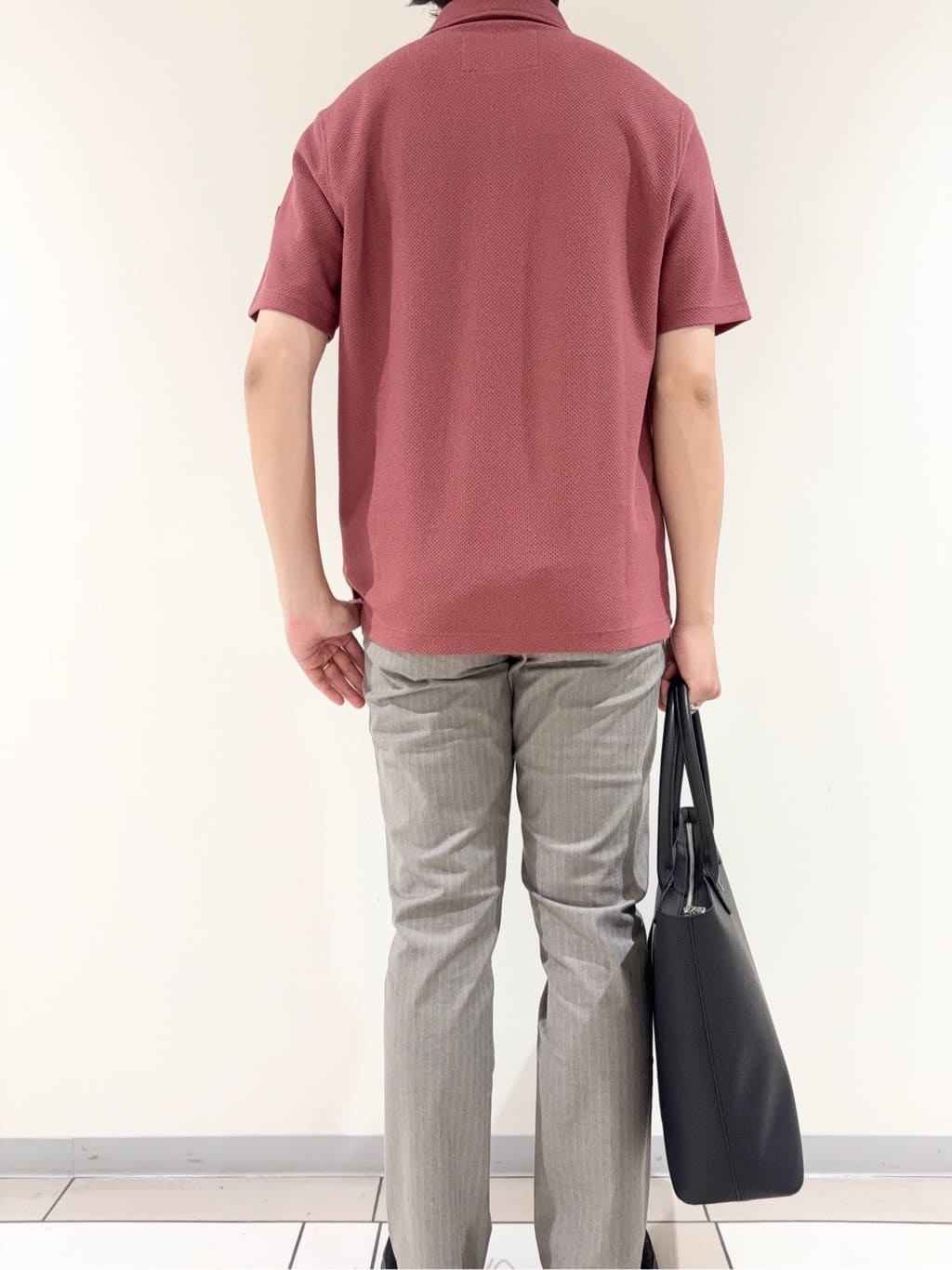 及川さんの「TAKEO KIKUCHI｜【Made in JAPAN】播州織 ヘリンボン ストレート パンツ」を使ったコーディネート