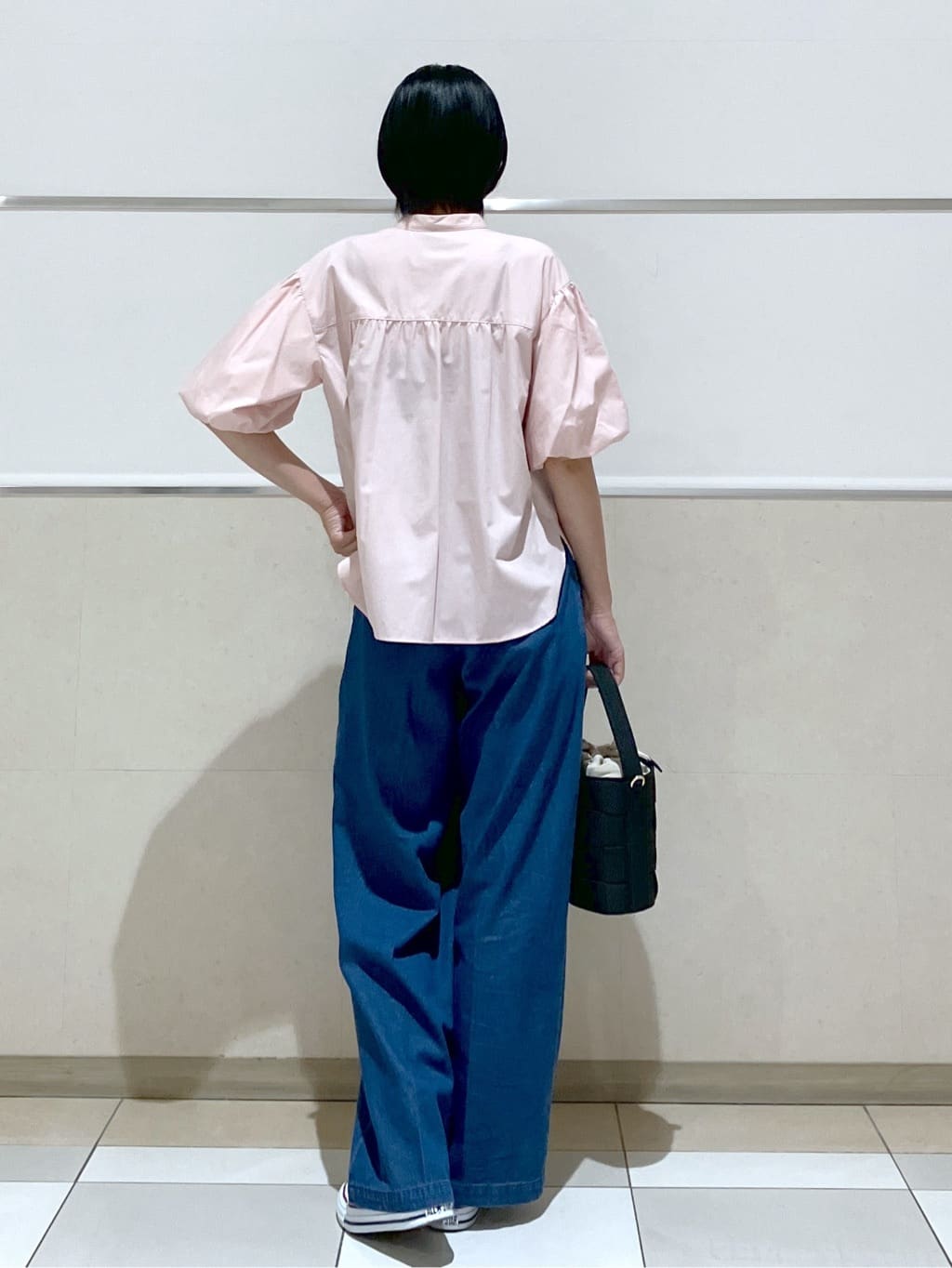 eriko さんの「Dessin｜【洗える】バルーンスリーブバッグギャザーブラウス」を使ったコーディネート