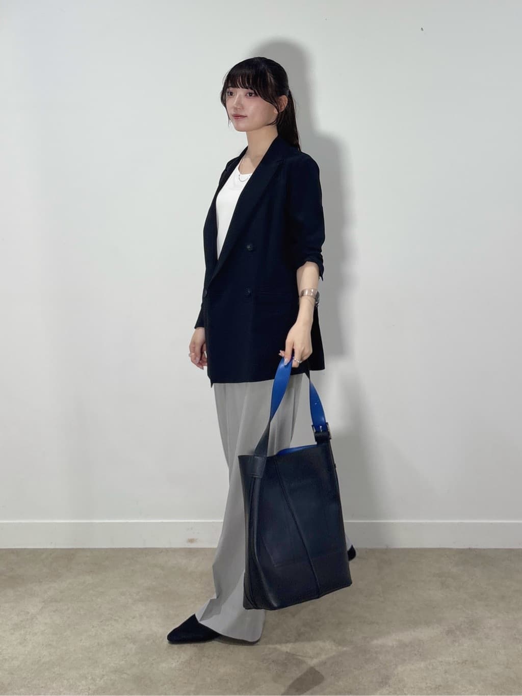 ibukiさんの「INDIVI｜【軽く羽織れる！】ダブルジャケット」を使ったコーディネート
