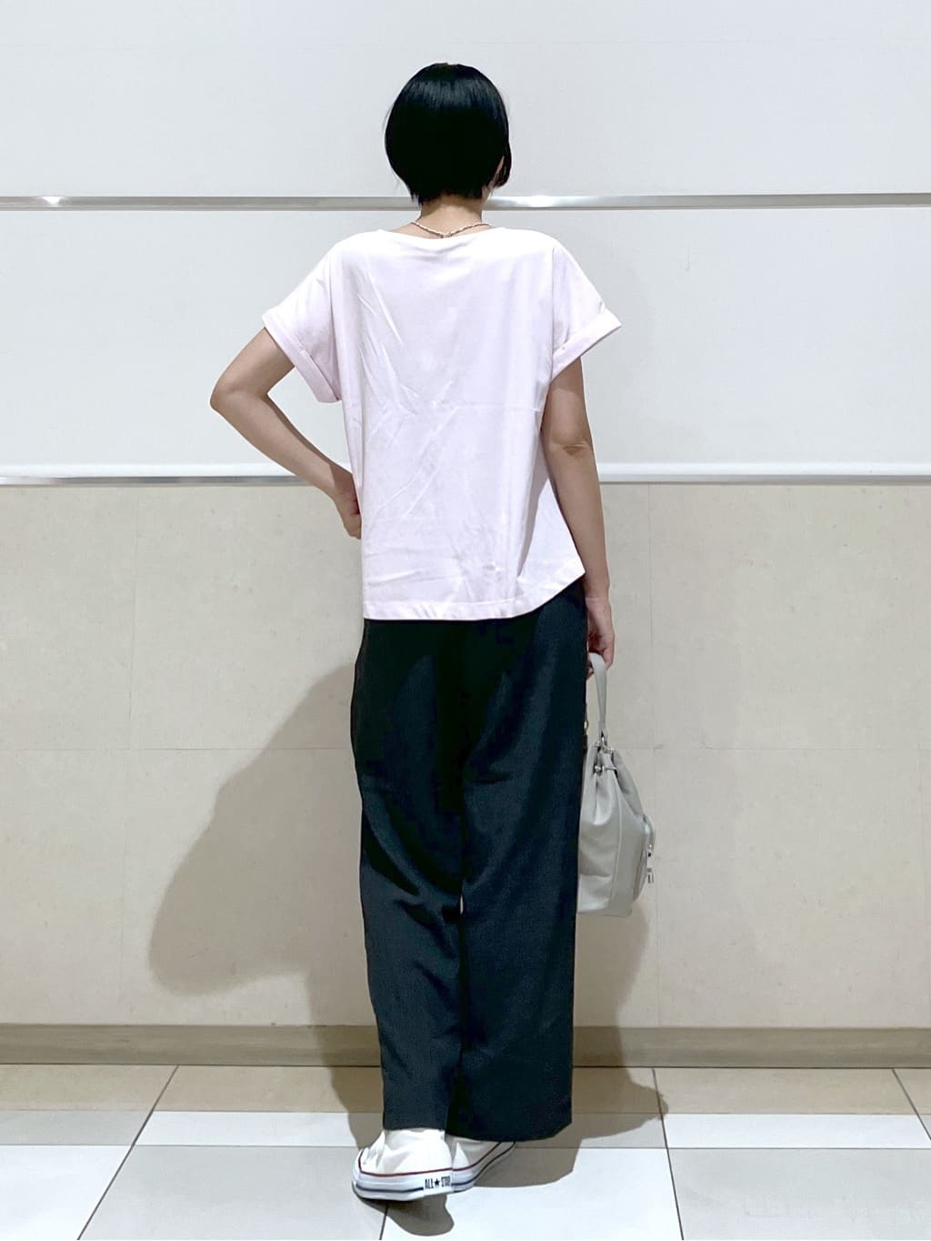eriko さんの「Dessin｜【二の腕カバー／UVカット】ロールアップスリーブ裾ギャザーカットソー」を使ったコーディネート