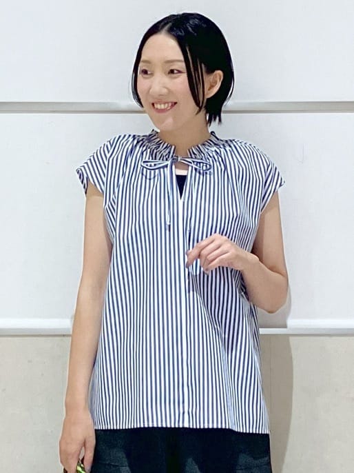 eriko さんの「Dessin｜【洗える】ストライプ柄フレンチスリーブスキッパ―ブラウス」を使ったコーディネート