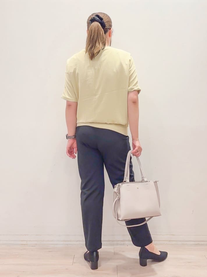 naoさんの「SHOO･LA･RUE｜【洗濯後しわになりにくい】さらっとタッチの 5分袖ドルマンブラウス」を使ったコーディネート