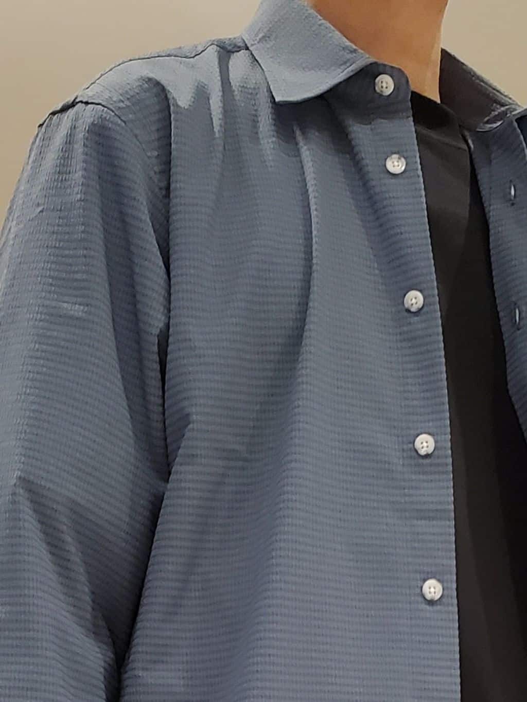 ishidaさんの「TAKEO KIKUCHI｜【COOL CITY WEAR】DotAir（R）サッカー シャツ」を使ったコーディネート
