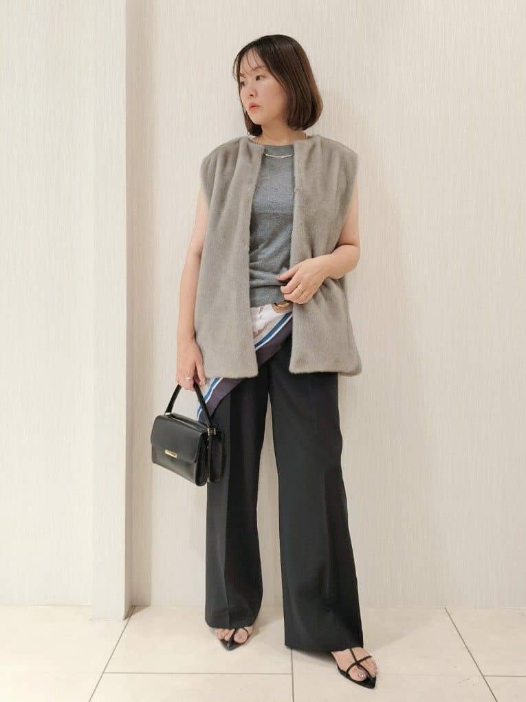 naokoさんの「UNTITLED｜【前後2WAY/アンサンブル可/ゆったり】シアーカーディガン」を使ったコーディネート