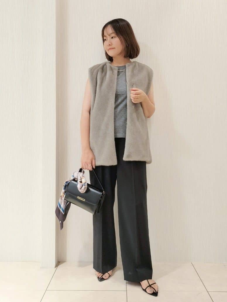 naokoさんの「UNTITLED｜【前後2WAY/アンサンブル可/ゆったり】シアーカーディガン」を使ったコーディネート