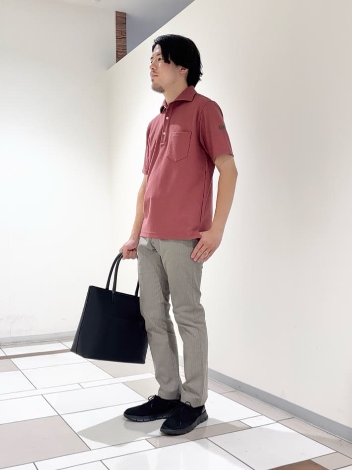及川さんの「TAKEO KIKUCHI｜【Made in JAPAN】播州織 ヘリンボン ストレート パンツ」を使ったコーディネート