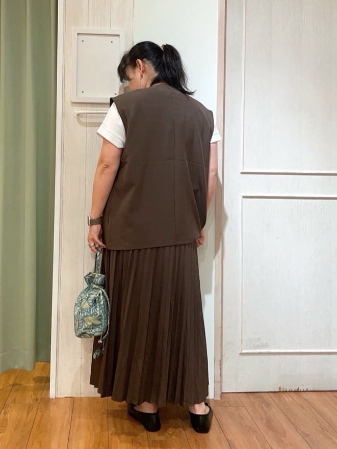 ke-yさんの「SHOO･LA･RUE｜【S-LL/汗ジミ軽減/ひんやり/UV】体型カバーに タック入りドルマントップス」を使ったコーディネート