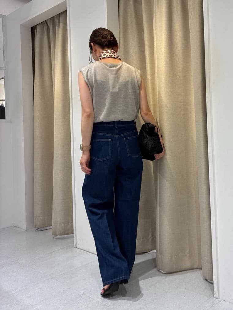 Rinさんの「UNTITLED｜【アンサンブル可/洗える】シアーノースリーブ プルオーバー」を使ったコーディネート