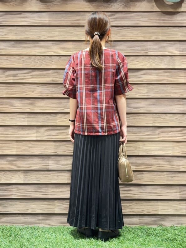 himiさんの「SHOO･LA･RUE｜【S-LL/5分袖】お袖タックできれいに魅せる 大人のチェックブラウス」を使ったコーディネート