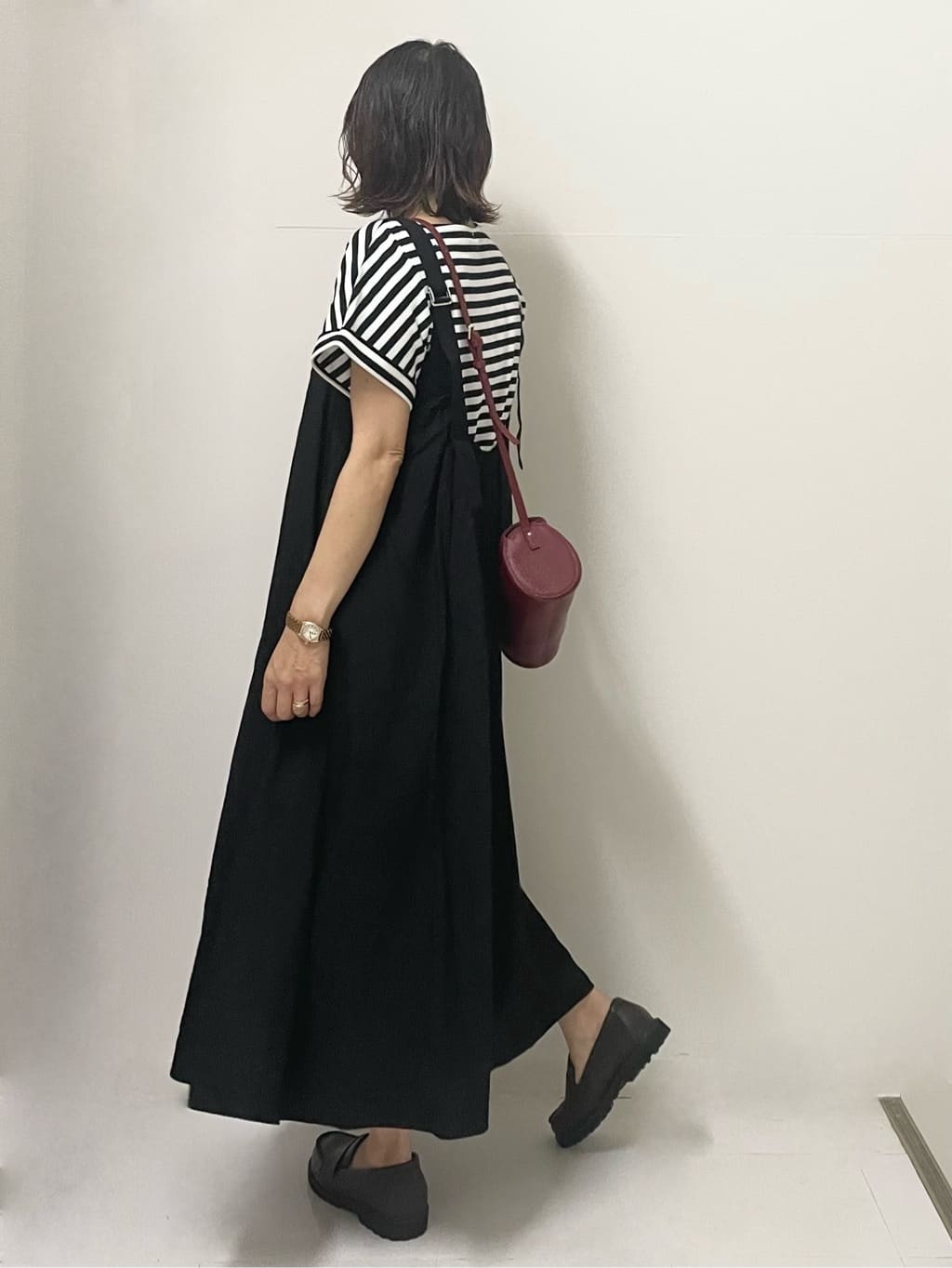 ISOさんの「Dessin｜【洗える】ナイロンジャンパースカート」を使ったコーディネート