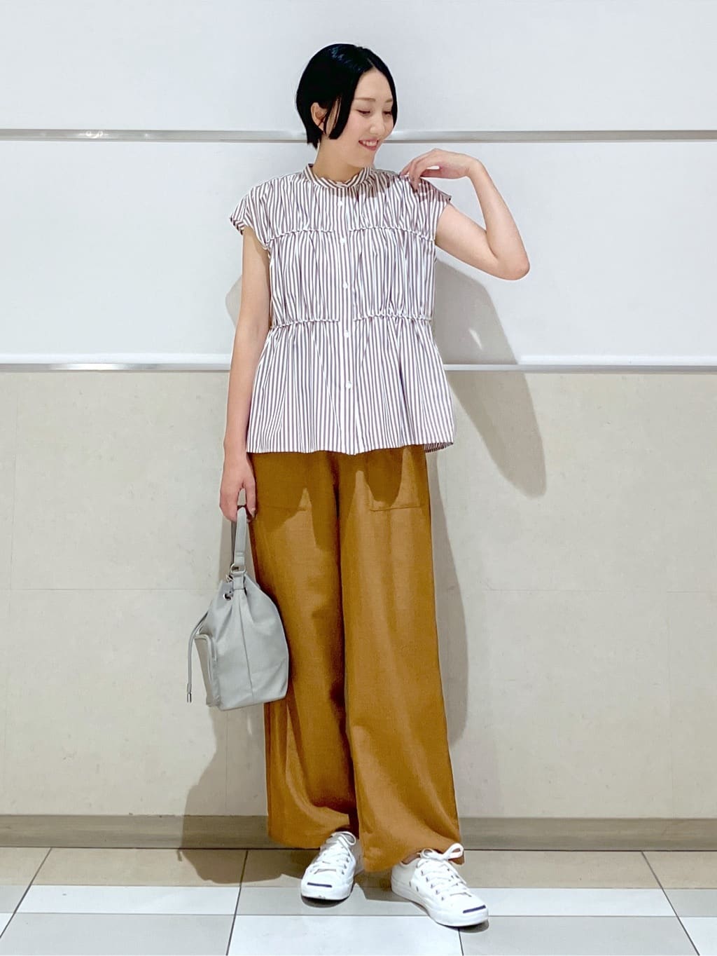 eriko さんの「Dessin｜【洗える】ストライプ柄ギャザーブラウス」を使ったコーディネート