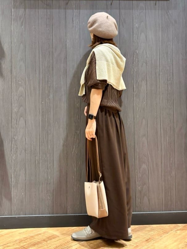 meiさんの「SHOO･LA･RUE｜キラッと光るラメとスパンコールが印象的 メッシュカーディガン」を使ったコーディネート