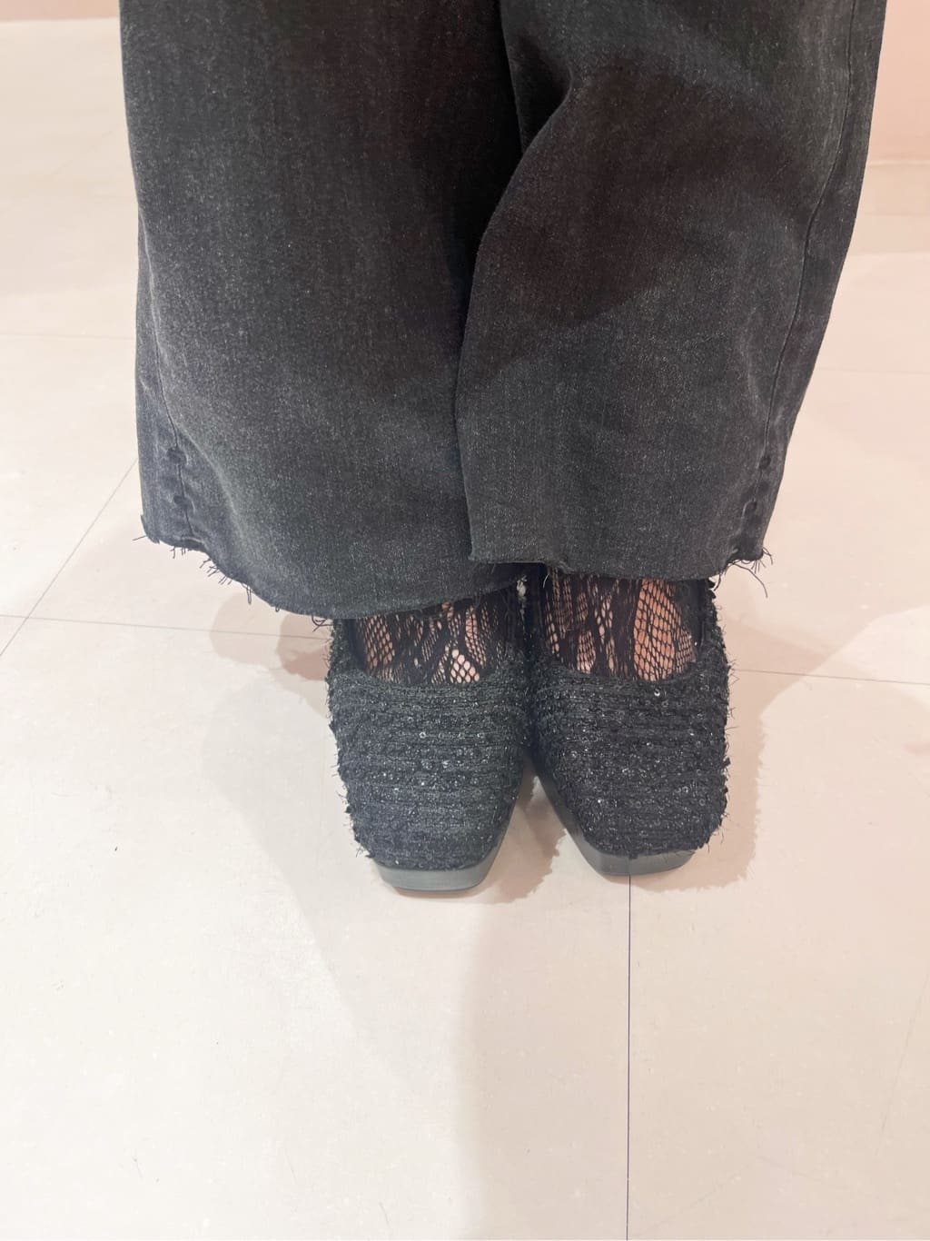 MIGIさんの「ESPERANZA｜スクエアトゥダブルストラップ厚底パンプス 結婚式二次会 パーティー 25SS」を使ったコーディネート