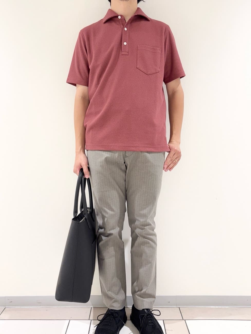 及川さんの「TAKEO KIKUCHI｜【Made in JAPAN】播州織 ヘリンボン ストレート パンツ」を使ったコーディネート