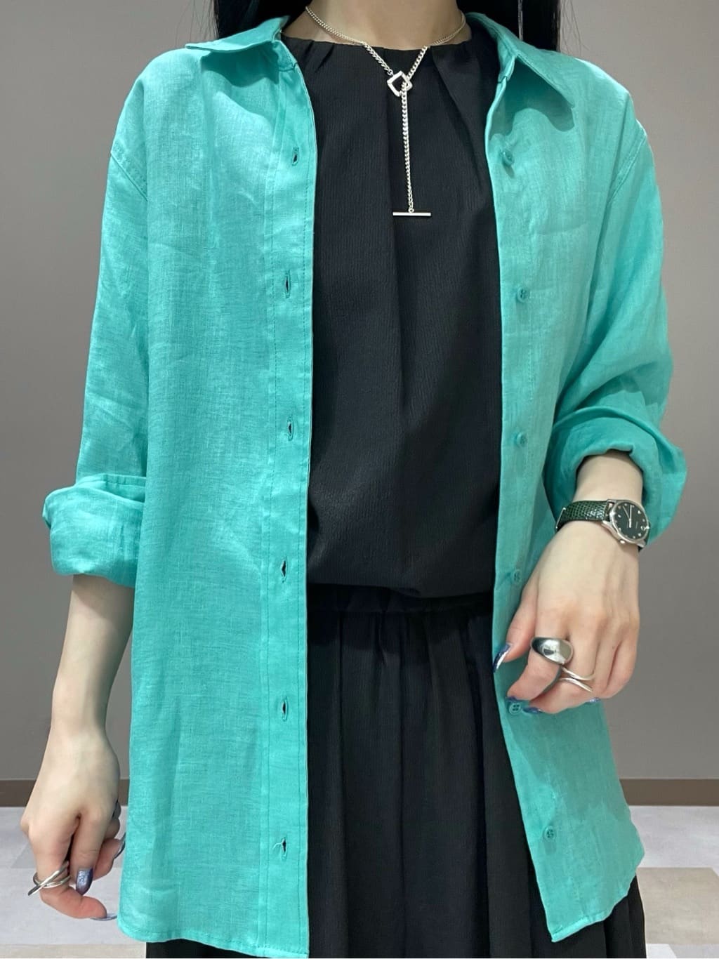 KEIKOさんの「INDIVI｜【クールエアー素材／UVケア／吸汗速乾】エアリータックブラウス」を使ったコーディネート