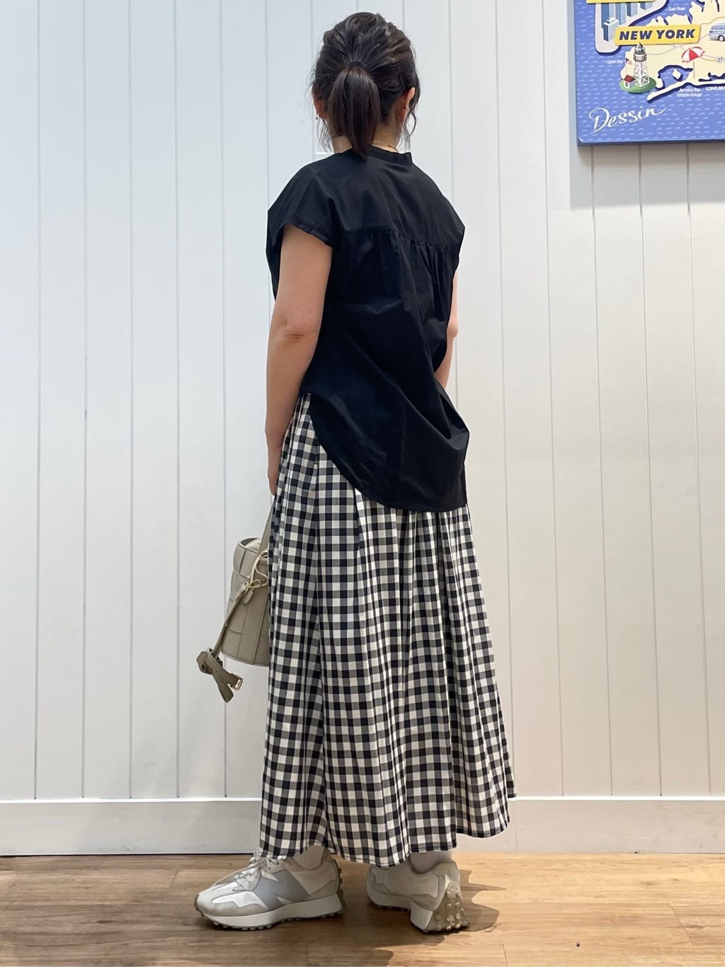 msatoさんの「Dessin｜【洗える】スタンドカラーフリルブラウス」を使ったコーディネート