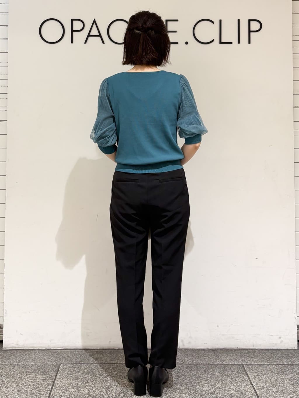 riさんの「OPAQUE.CLIP｜《5色展開》マジョリカプリーツスリーブニット【洗濯機洗い可】」を使ったコーディネート