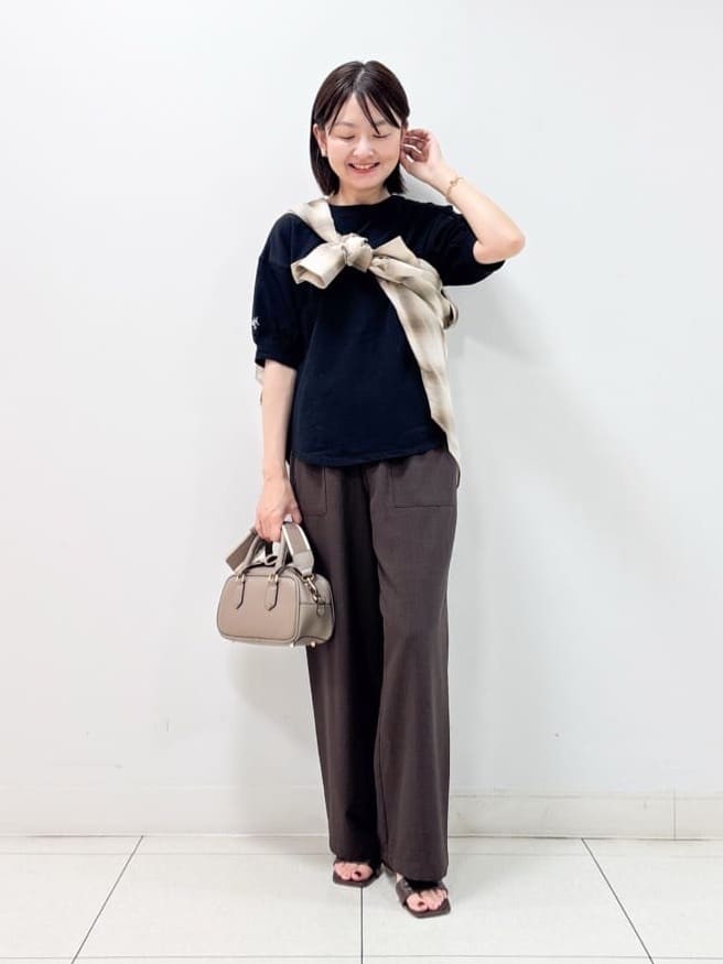 nakajoさんの「Dessin｜【360度可愛い/前後2WAY/洗える】ライトコットンヘンリーカットソー」を使ったコーディネート