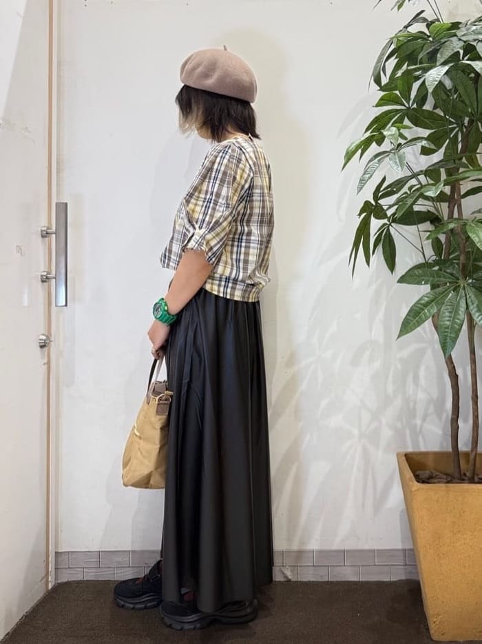 misakiさんの「SHOO･LA･RUE｜【S-LL/5分袖】お袖タックできれいに魅せる 大人のチェックブラウス」を使ったコーディネート