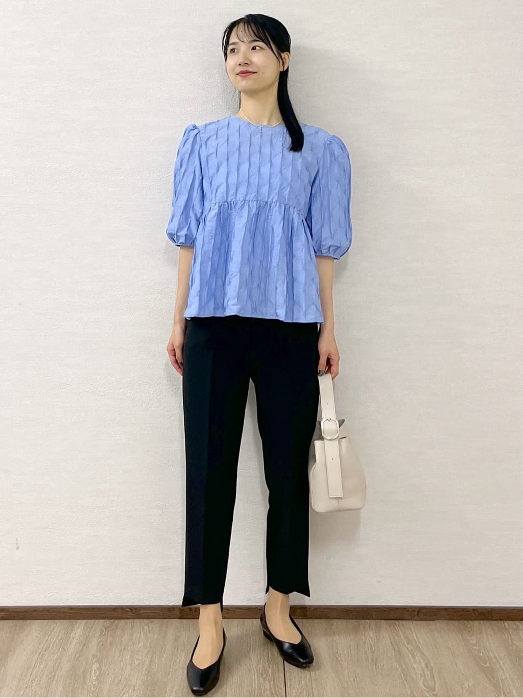 sachikoさんの「OPAQUE.CLIP｜ふくれジャカードペプラムブラウス【洗濯機洗い可】」を使ったコーディネート