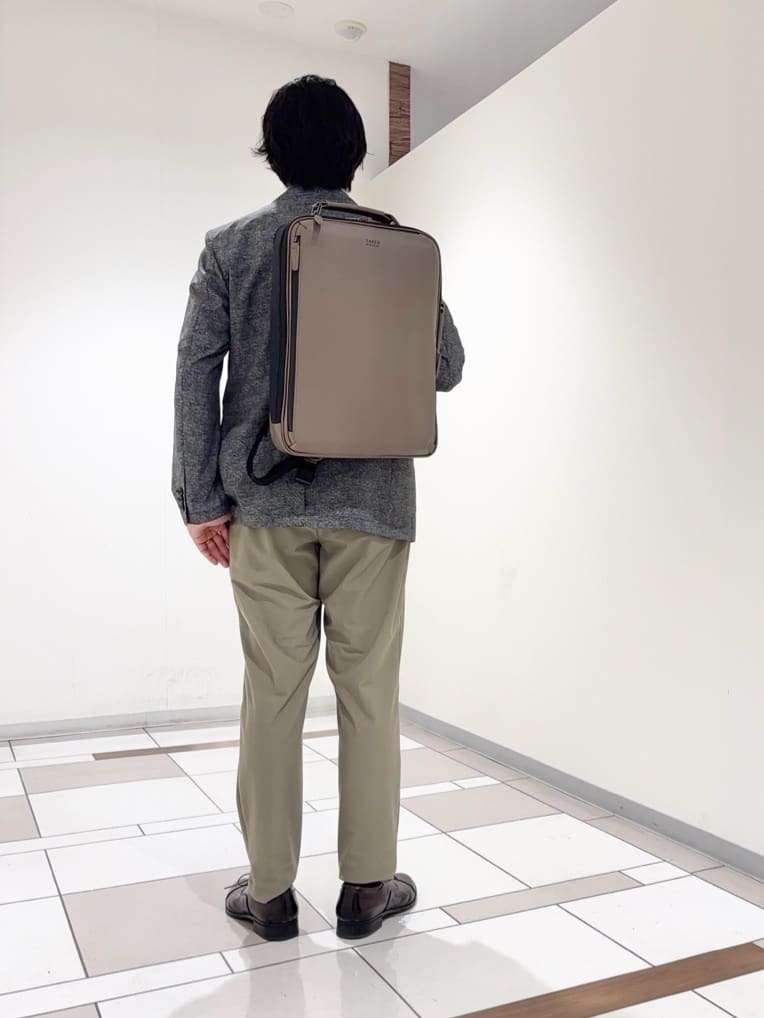 及川さんの「TAKEO KIKUCHI｜【抗菌防臭】COOL DOTS（R）ドビープリント ジャケット」を使ったコーディネート