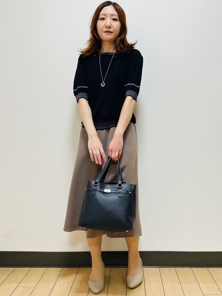 miiiさんの「Reflect｜【WEB先行カラーあり／手洗い可／アンサンブル可】バイカラー五分袖ニット」を使ったコーディネート