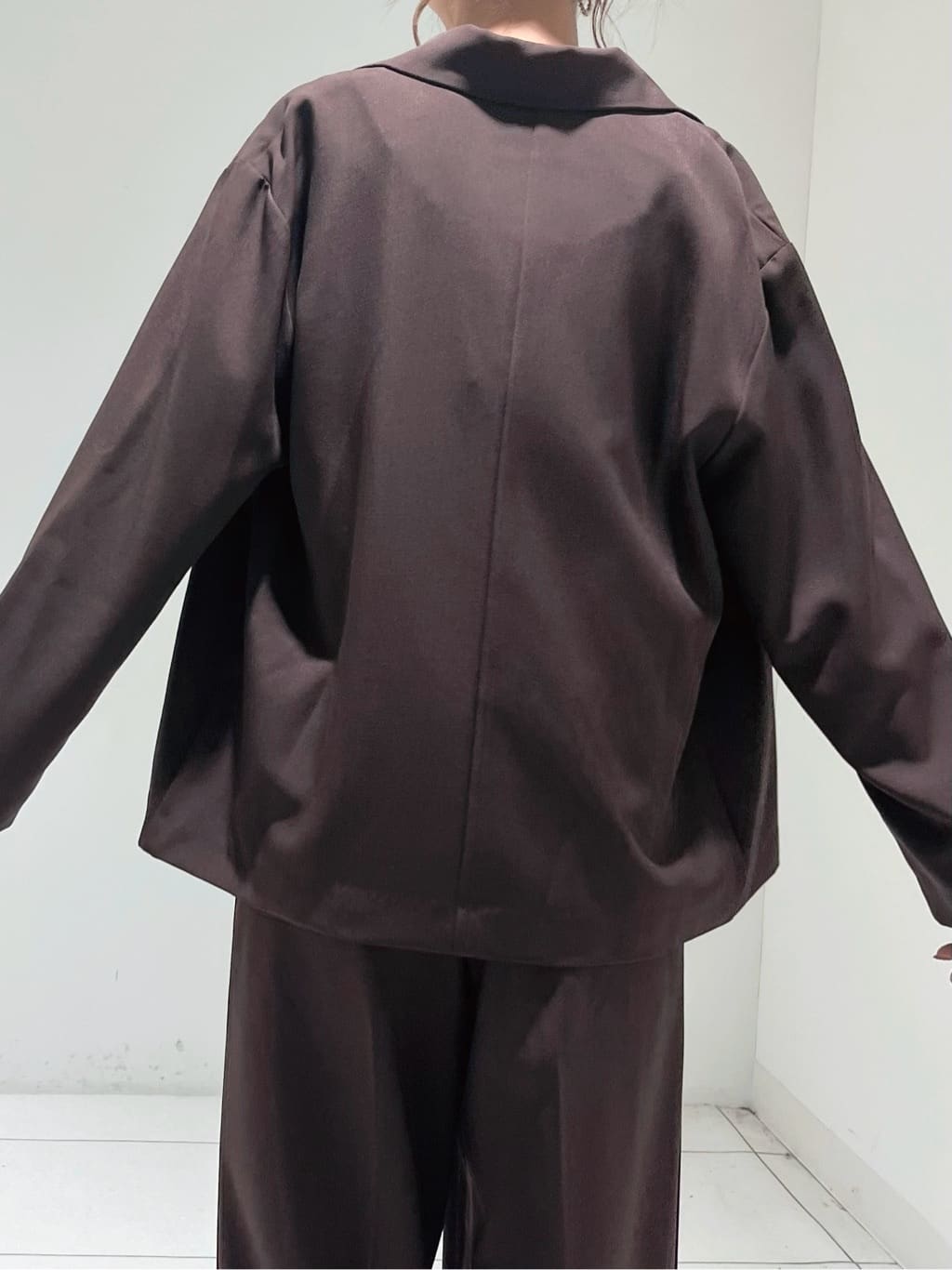 shioriさんの「INDIVI｜Comfy SET UP｜イージーストレートワイドパンツ【セットアップ対応／通勤/カセット服】」を使ったコーディネート