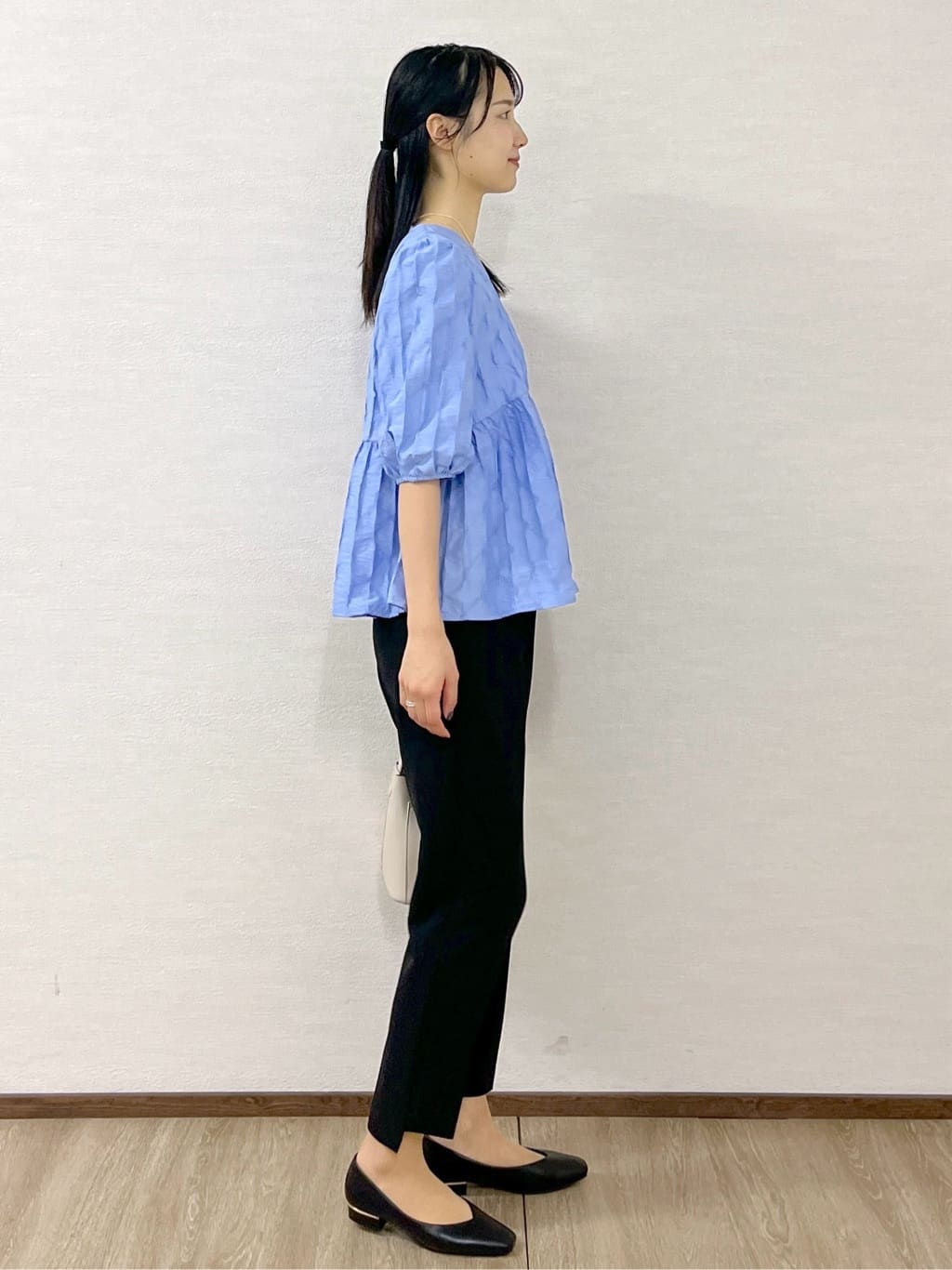 sachikoさんの「OPAQUE.CLIP｜ふくれジャカードペプラムブラウス【洗濯機洗い可】」を使ったコーディネート