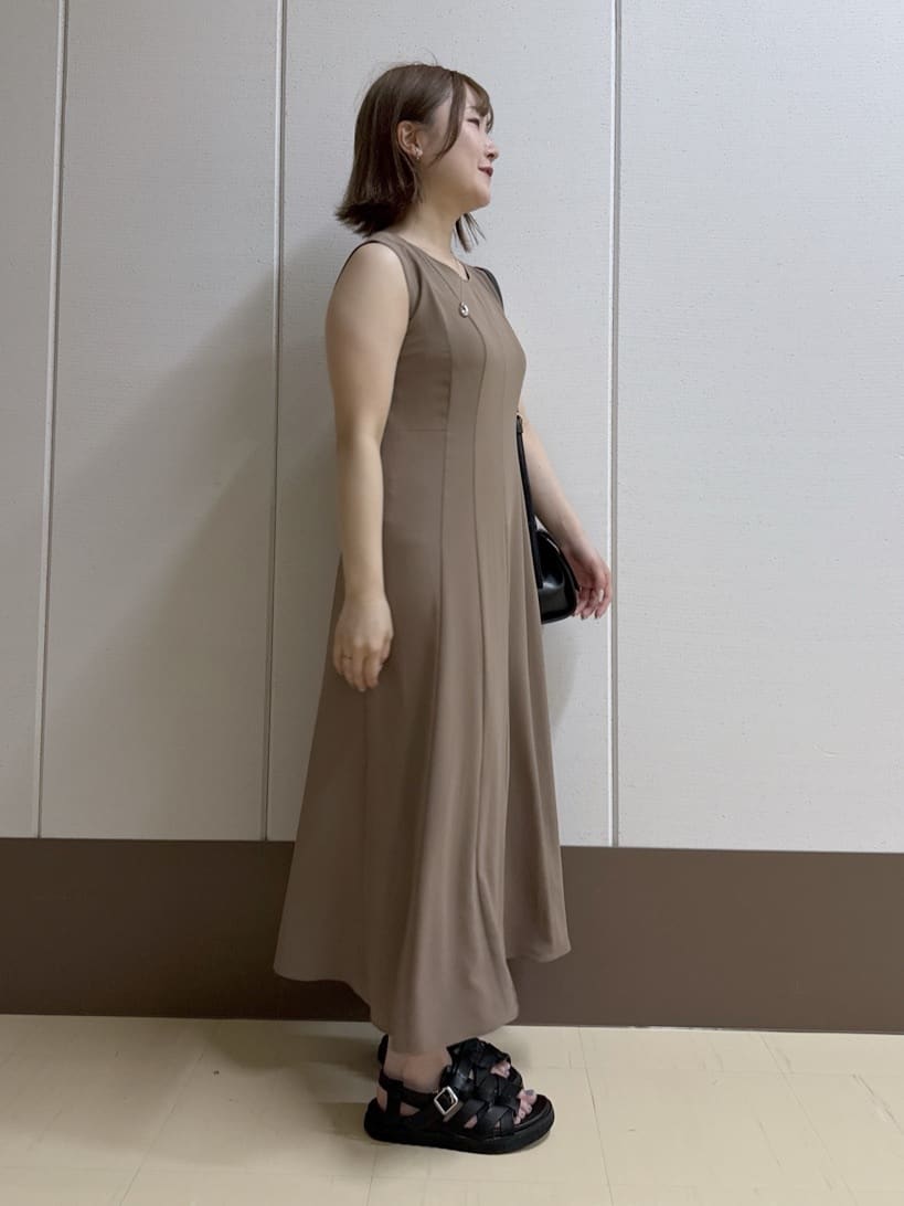 Rikoさんの「INDIVI｜ミニスクエアショルダー」を使ったコーディネート