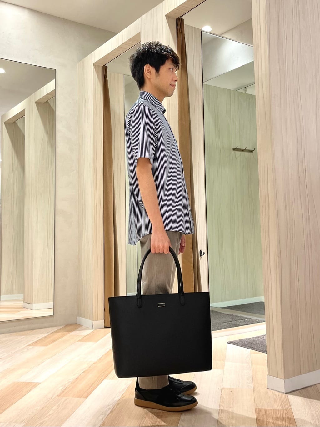 URAさんの「TAKEO KIKUCHI｜【COOL CITY WEAR】ストライプジャージ ボタンダウンシャツ /接触冷感」を使ったコーディネート