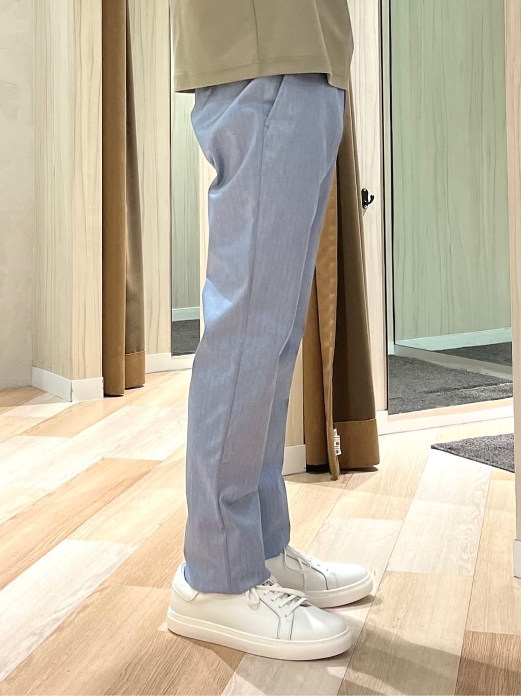 URAさんの「TAKEO KIKUCHI｜【全7サイズ&times;8色展開！】トップマルチヘリンボン パンツ」を使ったコーディネート