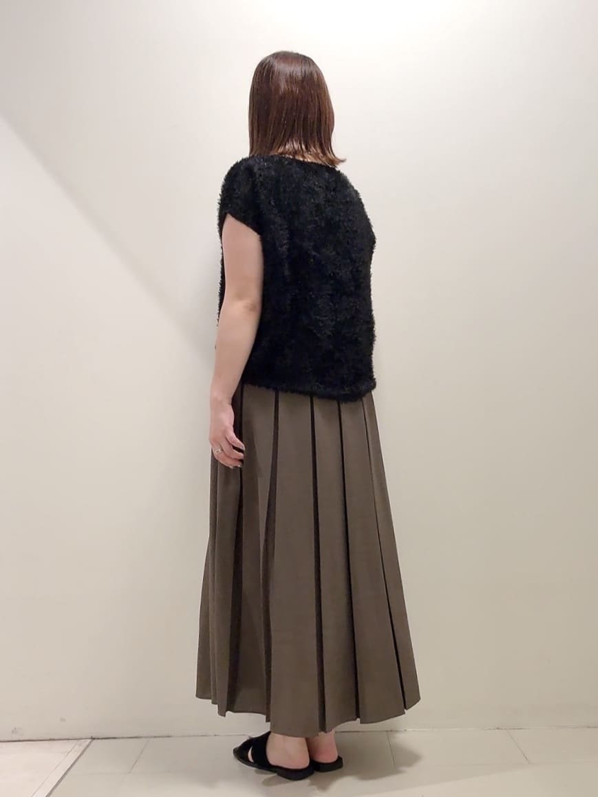 YUIさんの「UNTITLED｜【セットアップ可/洗える】フェザーフレンチスリーブブラウス」を使ったコーディネート