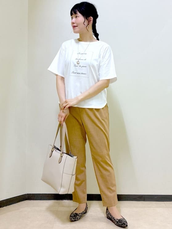  beni_gingerさんの「Reflect｜【マシンウォッシュ可／ウエストゴム仕様】キレイめリラクシーパンツ」を使ったコーディネート