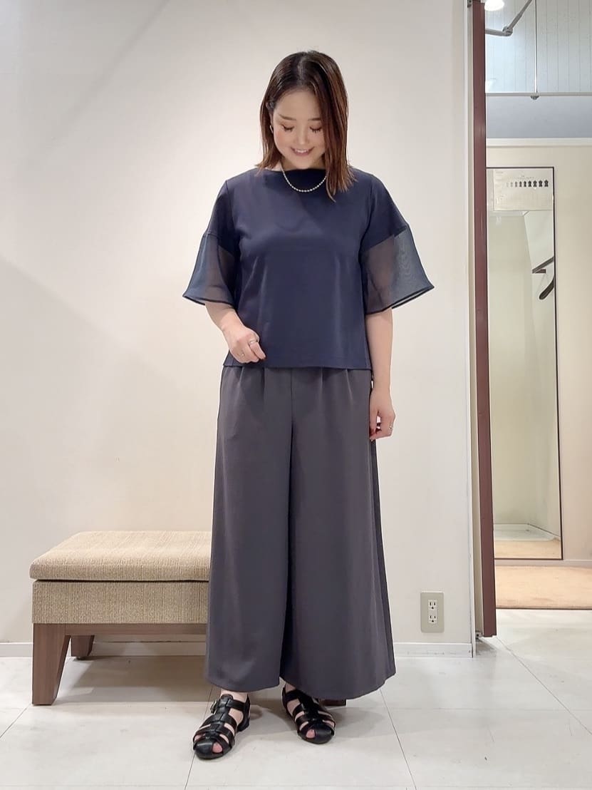 YUIさんの「UNTITLED｜【洗える/五分袖】シアースリーブ プルオーバー」を使ったコーディネート
